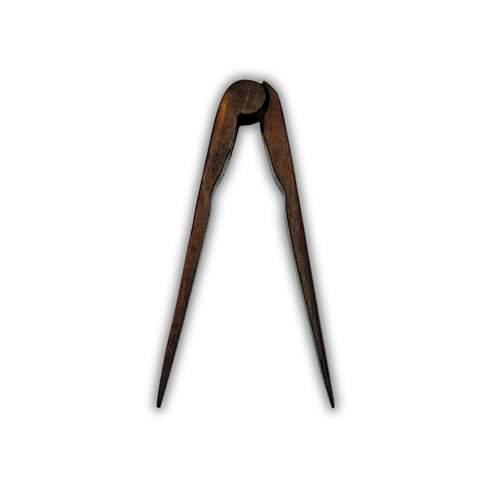 Compas maçonnique en bois